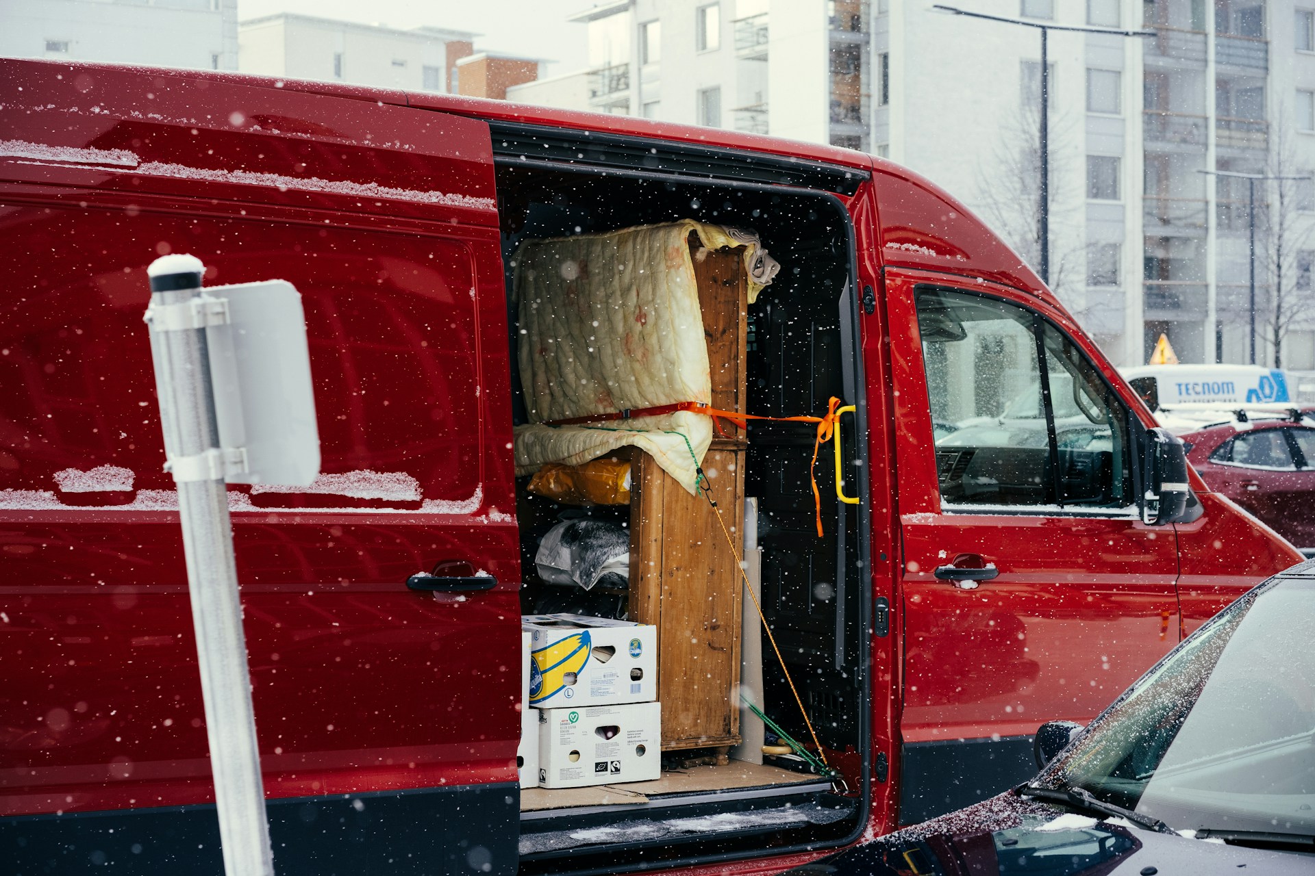 Busy Mom's Guide to Finding the Right NJ Movers for Your Family