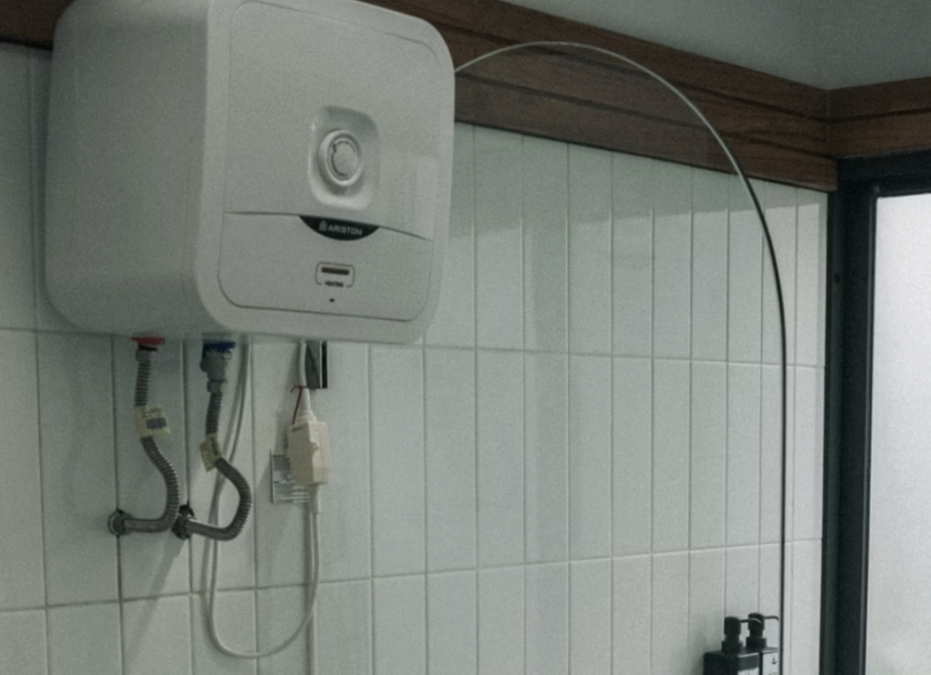 When Should You Replace Your Water Heater? Key Signs to Watch For