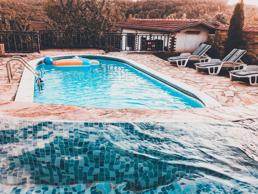 Pools Designed to Withstand Extreme Weather Conditions