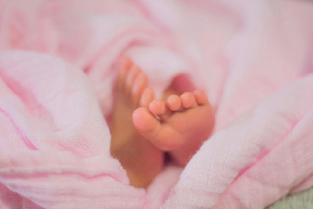 How to Turn an Empty Room Into a Welcoming Space for Your Baby Girl