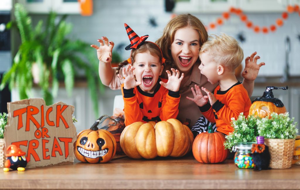 Building Lasting Family Traditions Around Halloween
