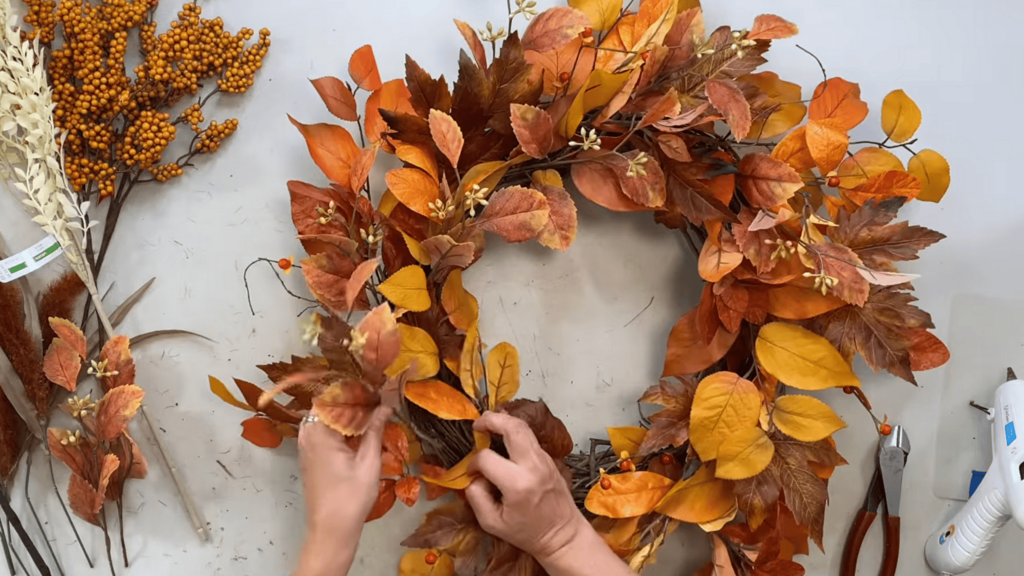 add texture With picks grasses extra foliage