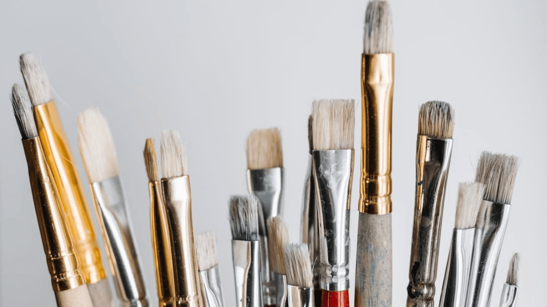 Choose Fine Brushes for Precise Painting Along the Lines