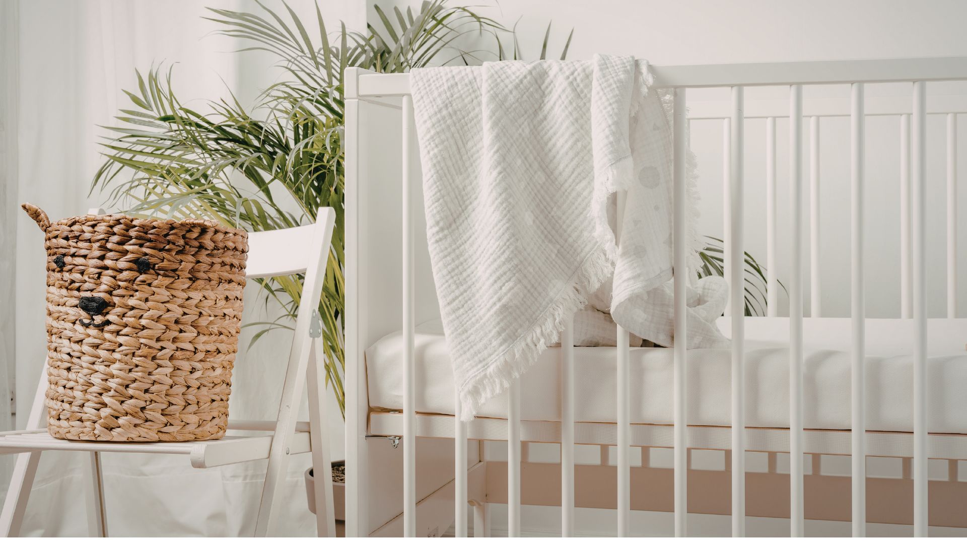 how to get baby to sleep in bassinet safely