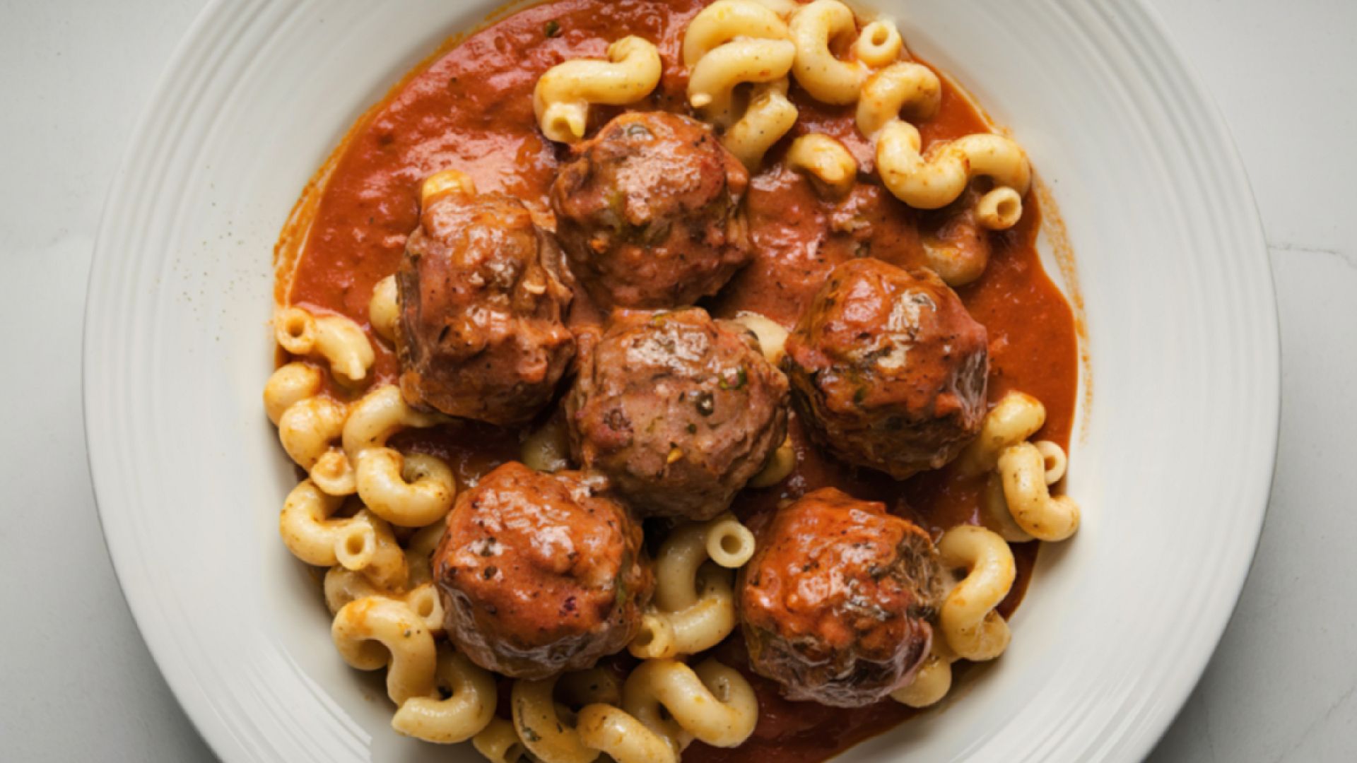 meatballs with pasta