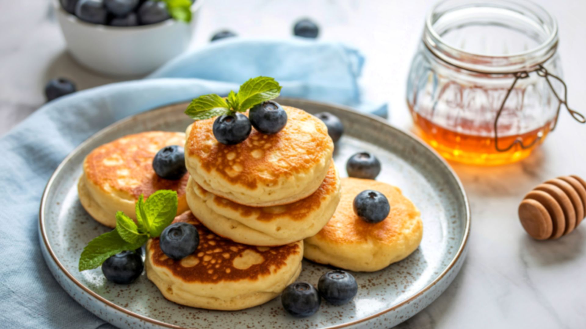 pancake bites with berries