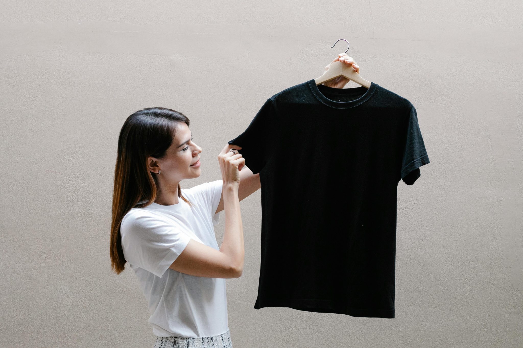 Essential Equipment for Starting a Custom T-Shirt Printing Business