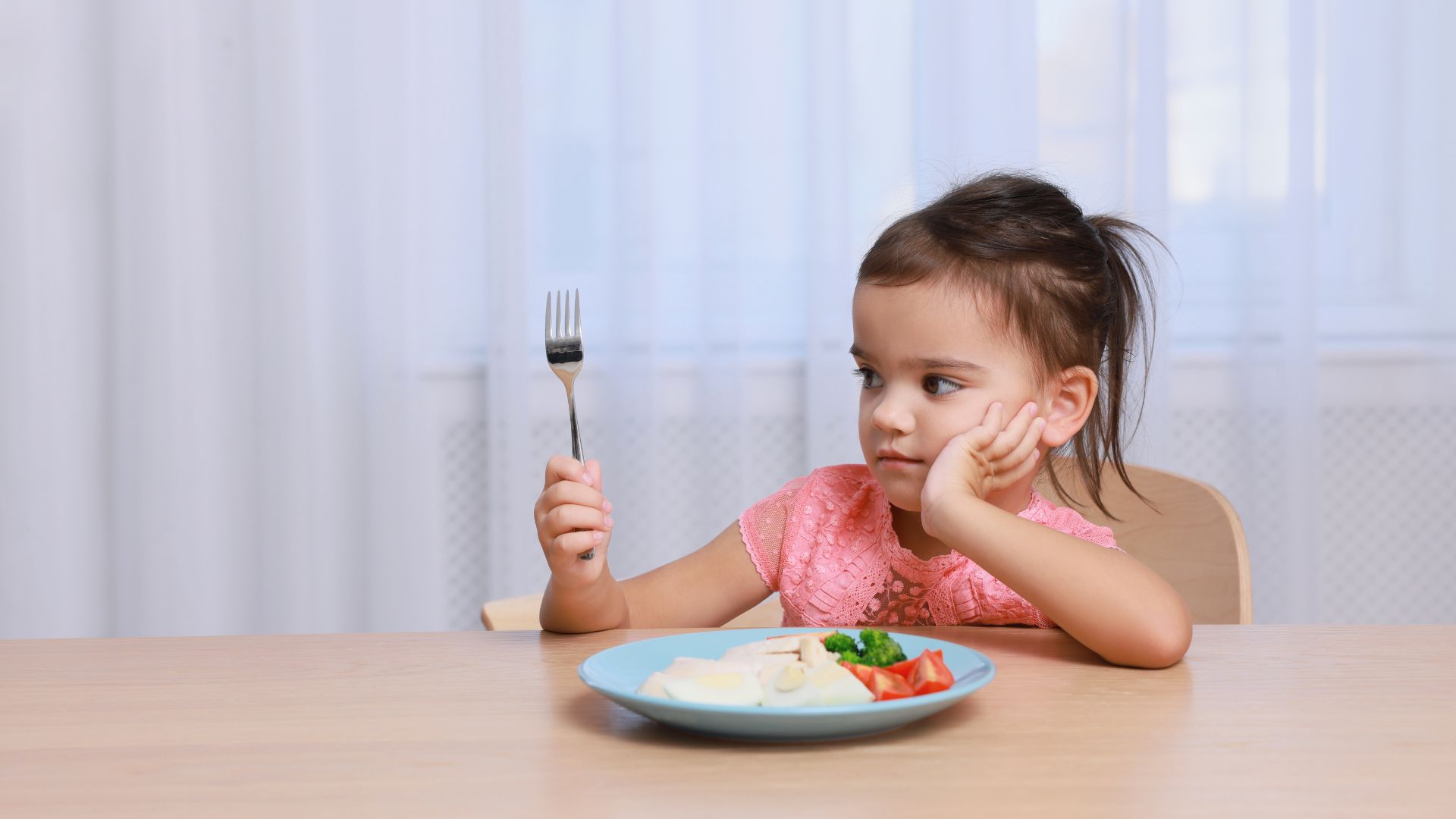 toddler refuses to eat